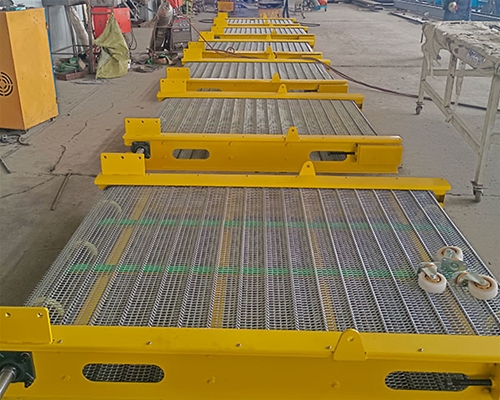 網(wǎng)帶輸送機(jī)